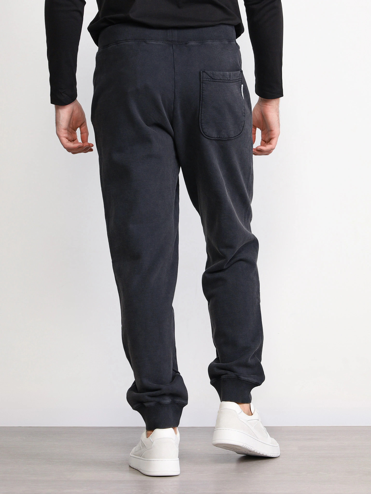 Брюки трикотажные графитового цвета 